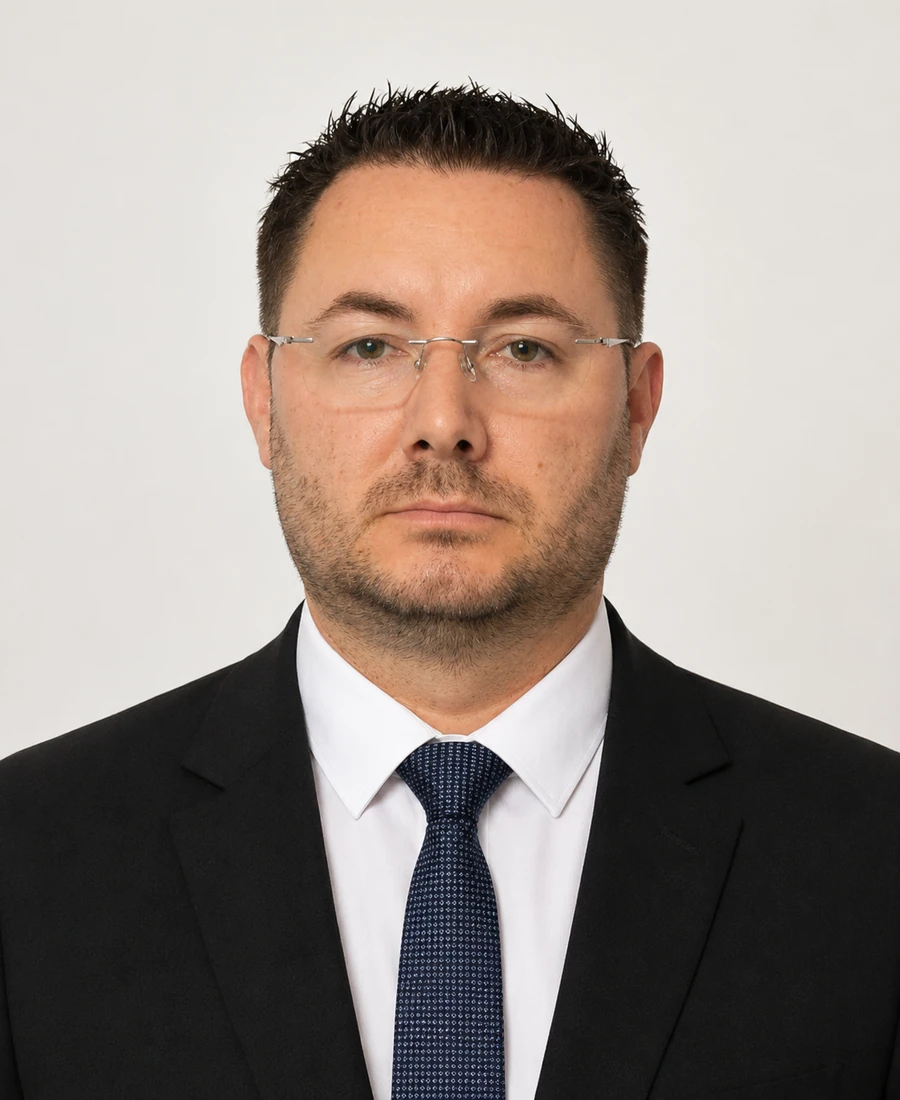 Portret Adrian Boboc